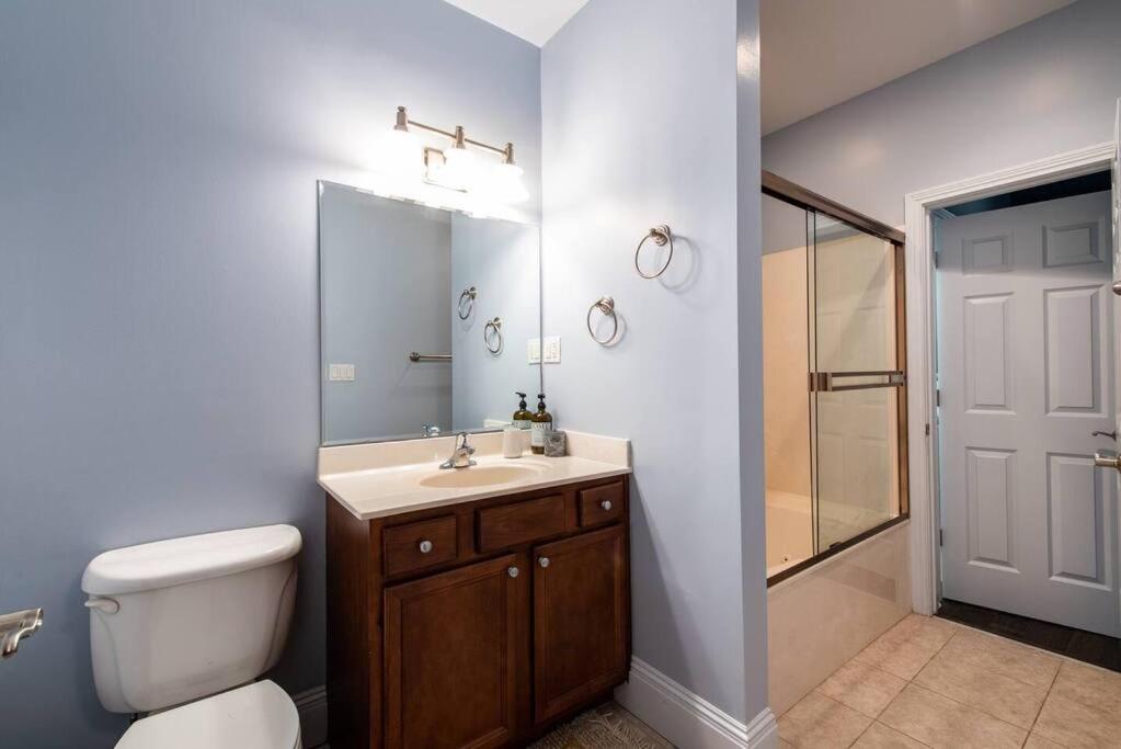 Downtown Sophistication/ Two Bedroom / Two Bath ルイスビル エクステリア 写真