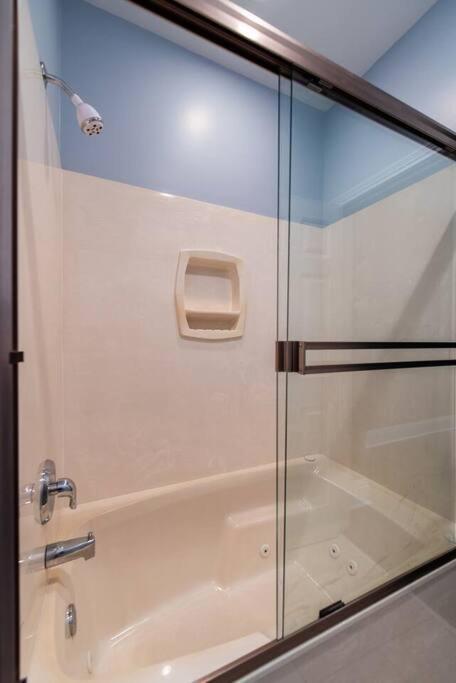 Downtown Sophistication/ Two Bedroom / Two Bath ルイスビル エクステリア 写真