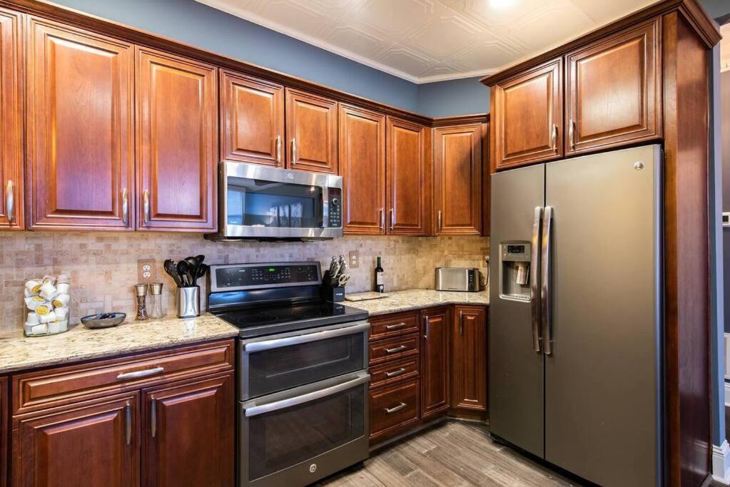 Downtown Sophistication/ Two Bedroom / Two Bath ルイスビル エクステリア 写真
