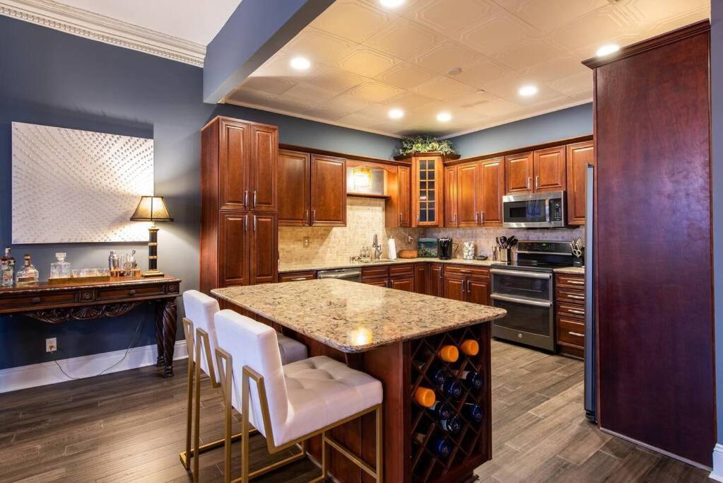 Downtown Sophistication/ Two Bedroom / Two Bath ルイスビル エクステリア 写真