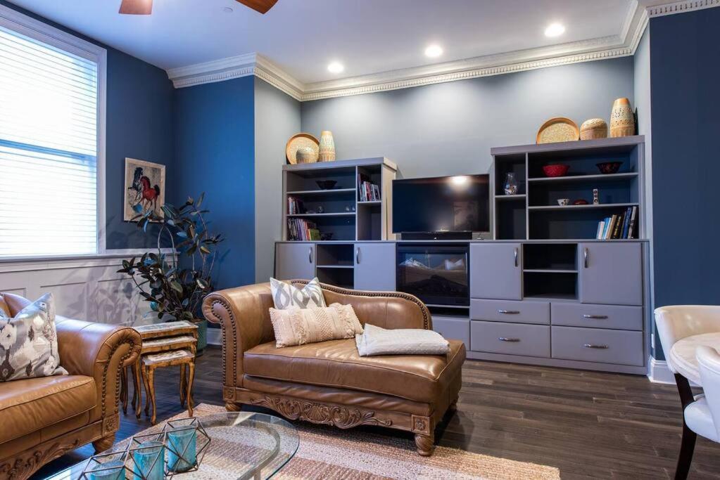 Downtown Sophistication/ Two Bedroom / Two Bath ルイスビル エクステリア 写真
