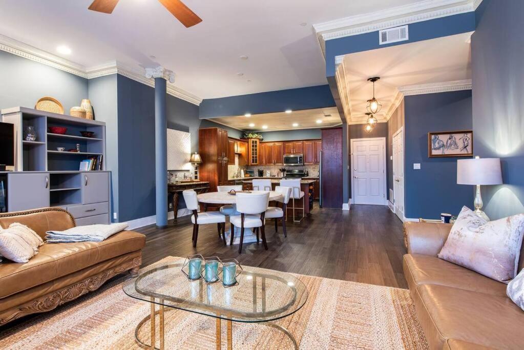 Downtown Sophistication/ Two Bedroom / Two Bath ルイスビル エクステリア 写真