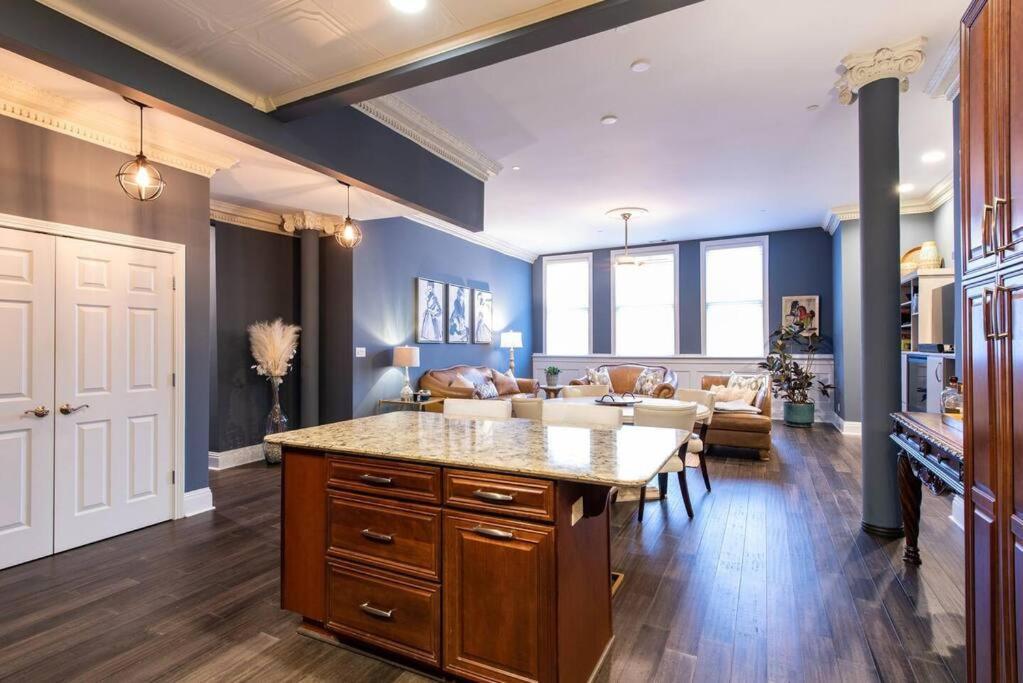 Downtown Sophistication/ Two Bedroom / Two Bath ルイスビル エクステリア 写真